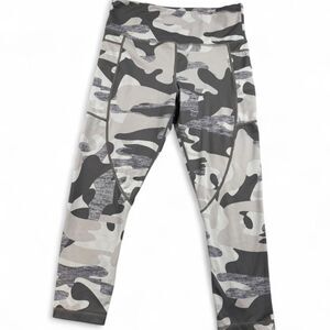 Zyia Active Women’s Grey Camo Leggings – Size Large